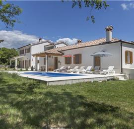 6 bedroom villa with pool near Labin, Istria, sleeps 12